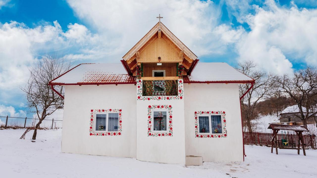 Casuta Cu Flori Hotel Vilcele  Ngoại thất bức ảnh