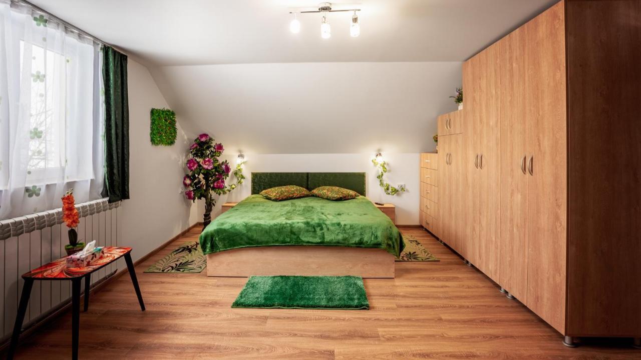 Casuta Cu Flori Hotel Vilcele  Ngoại thất bức ảnh